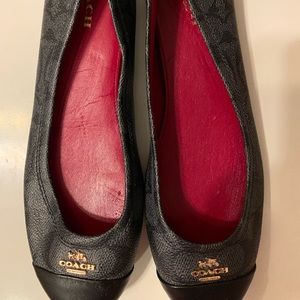 🌹❤️🖤Coach Flats!!!